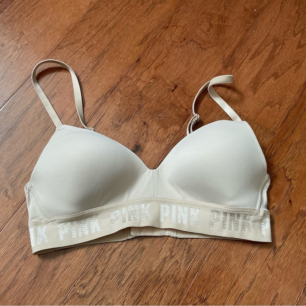 VS Pink Wear Everywhere Wireless Lightly Lined Nude Bra Size 32B